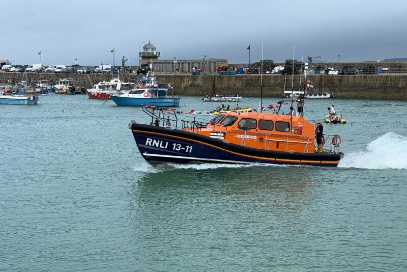 St. Ives Lifeboat on exercise